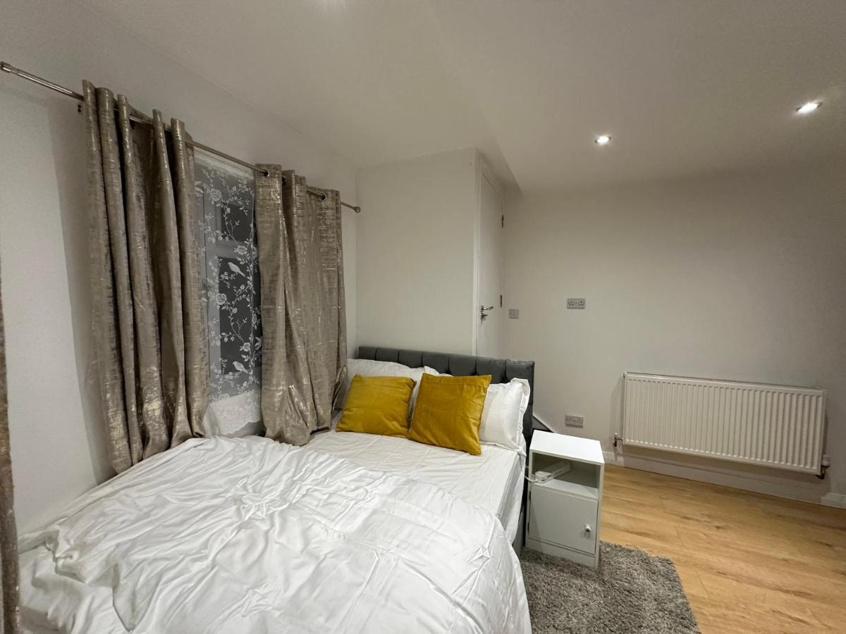 Keedonwood Road Bromley, Rooms With Free Wifi Exterior foto