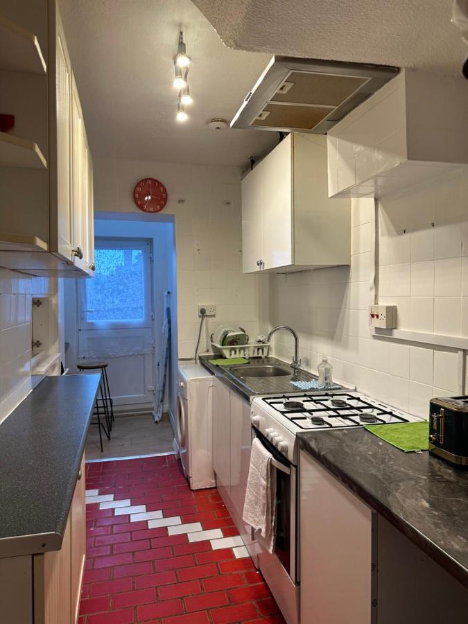 Keedonwood Road Bromley, Rooms With Free Wifi Exterior foto